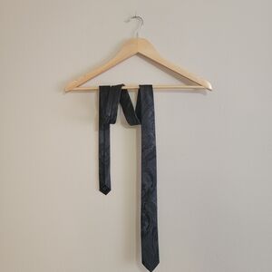 Express 100% Silk Black Patterned Tie